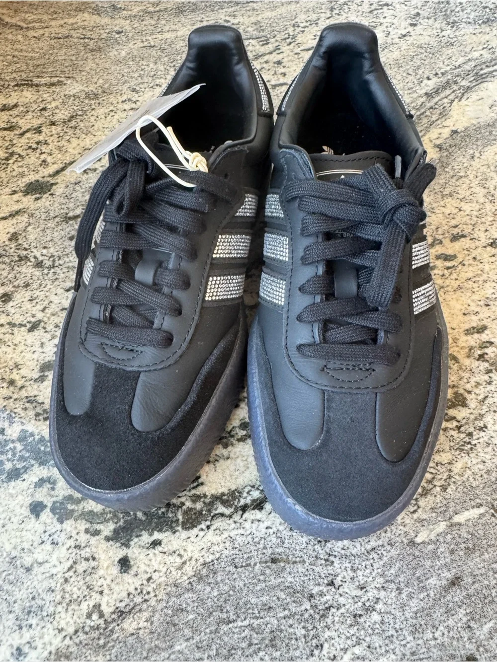 adidas ships well